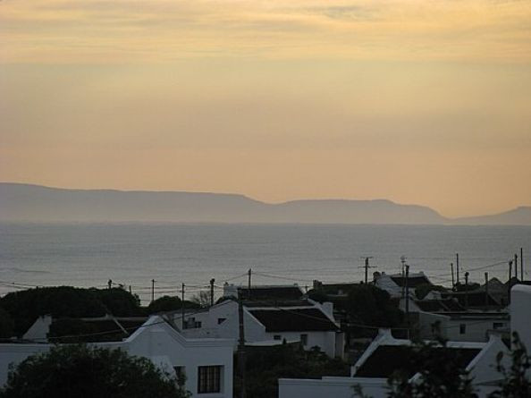 Arniston Holiday Accommodation Self-catering holiday homes - Arniston Letting Pirate Hill