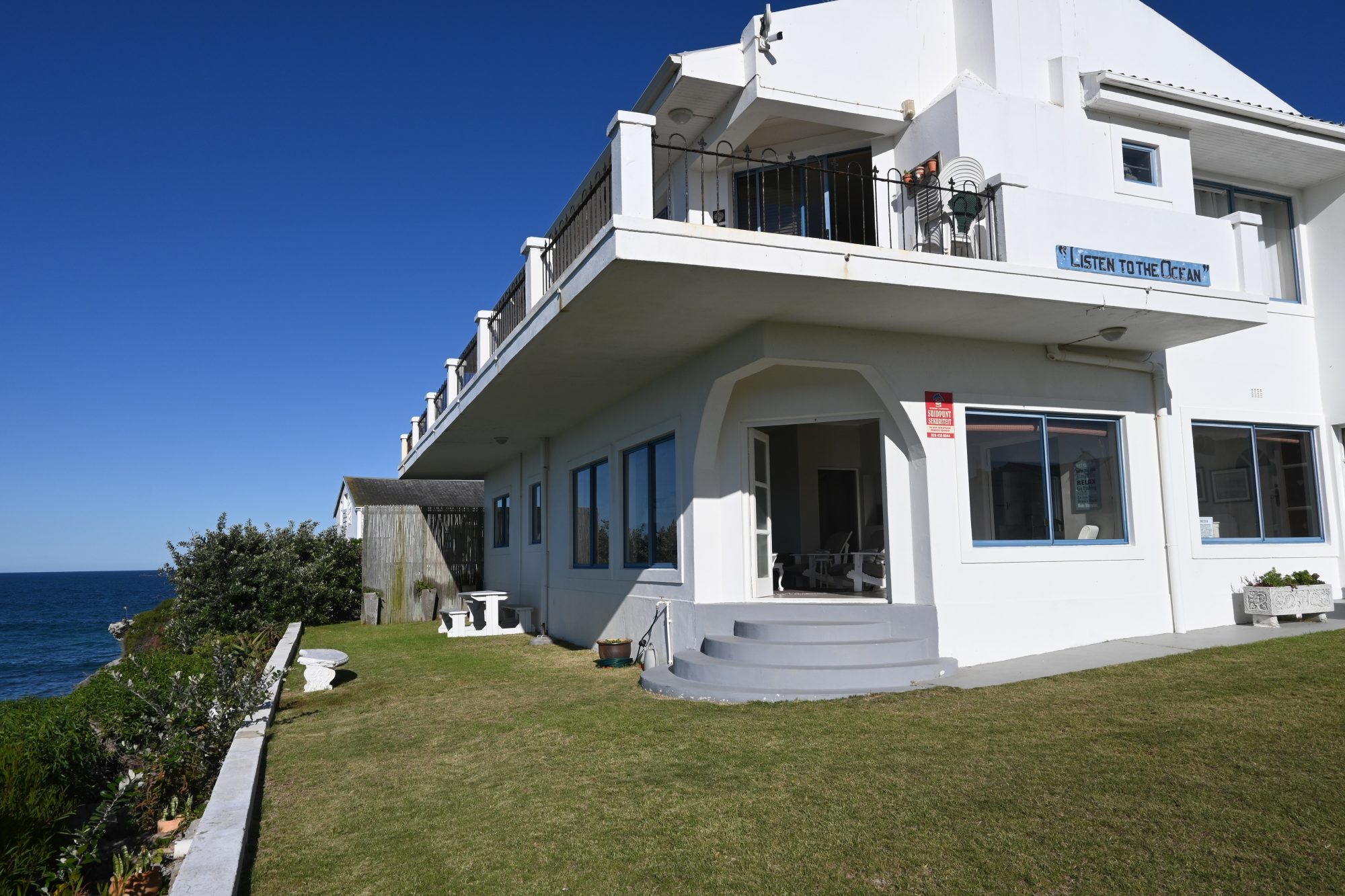 Listen To The Ocean (Wi-Fi) - Arniston Holiday Letting